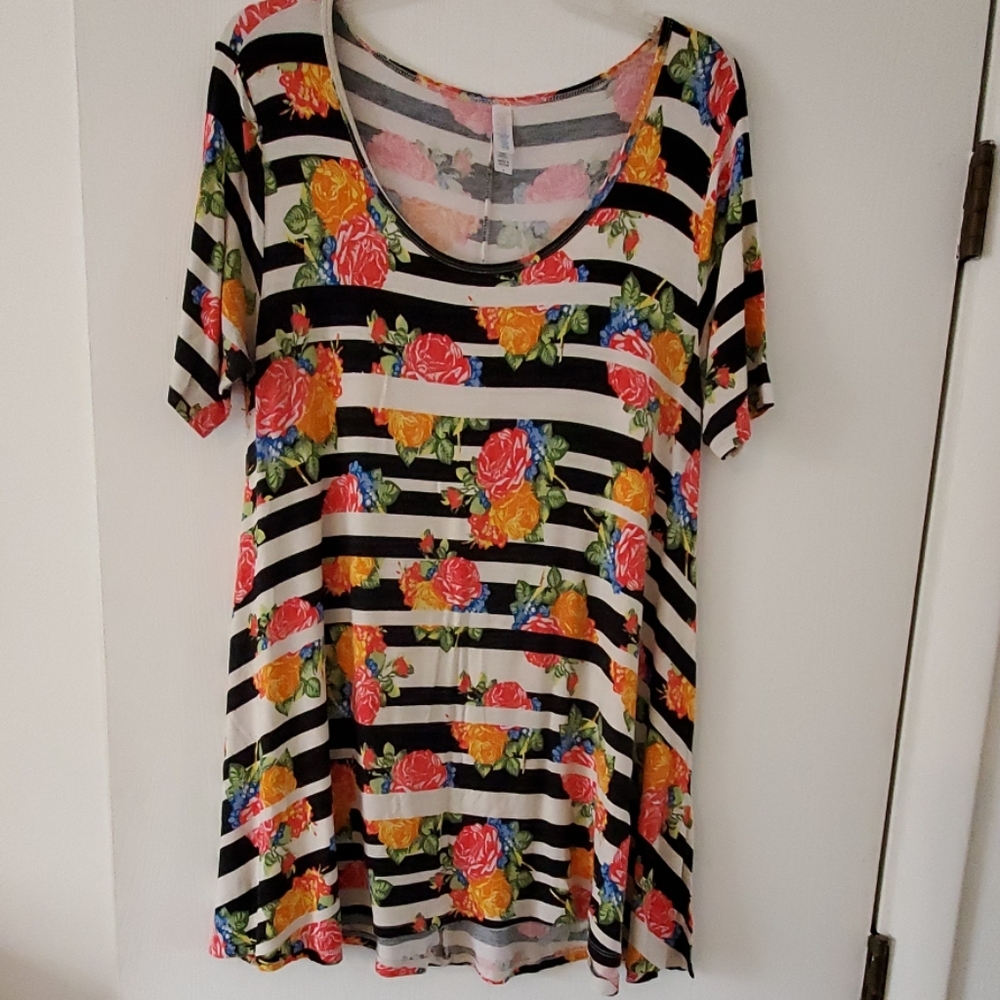 LulaRoe Tunic